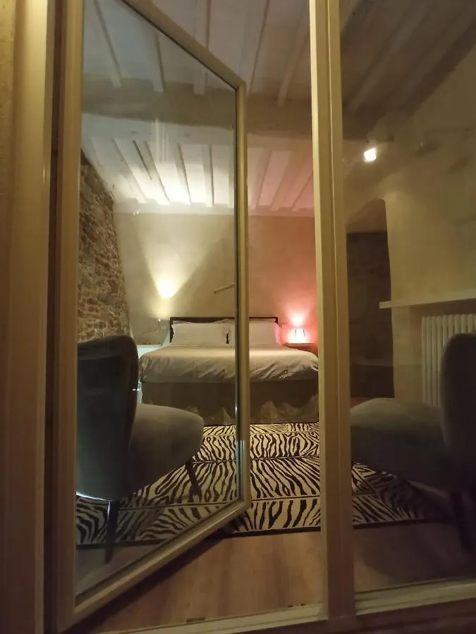 Apartment Appartamento Io E Te Cortona Centro Storico - Seconda Doccia Su Romantica Corte