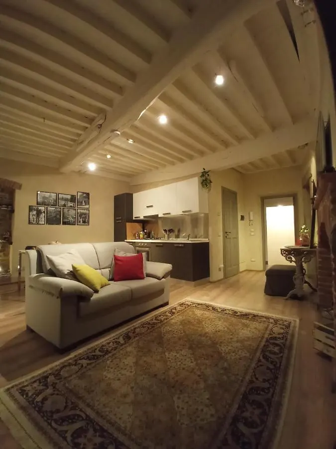 Appartamento Io E Te Cortona Centro Storico - Seconda Doccia Su Romantica Corte Apartment
