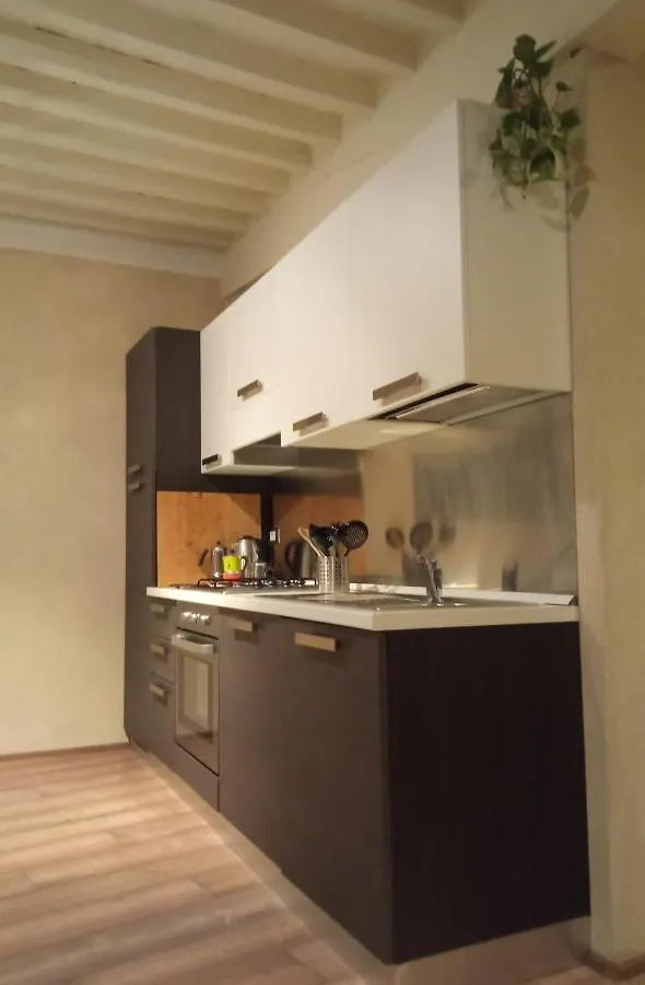 Appartamento Io E Te Cortona Centro Storico - Seconda Doccia Su Romantica Corte Italy