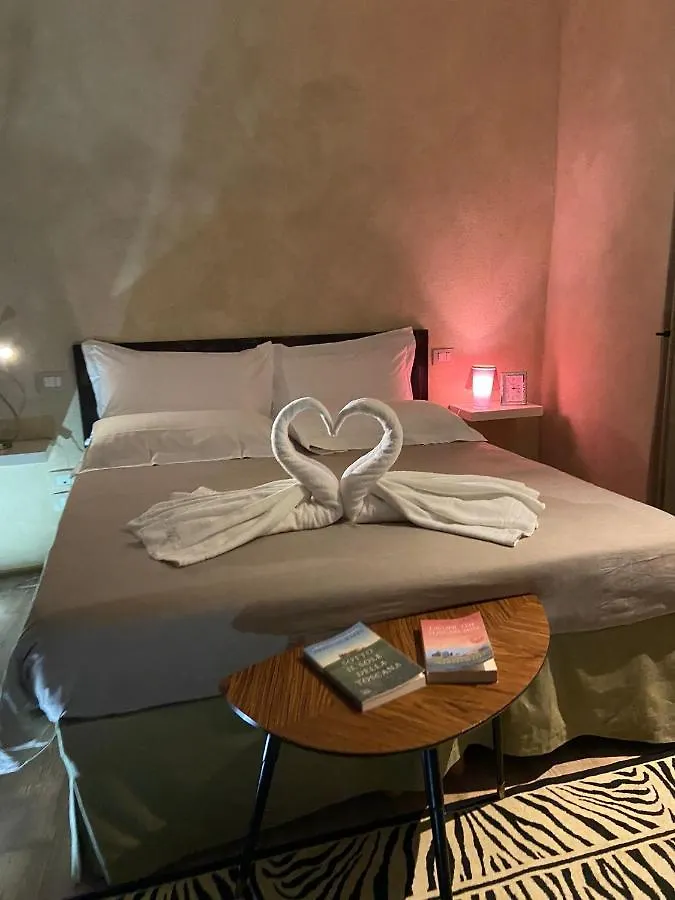 Appartamento Io E Te Cortona Centro Storico - Seconda Doccia Su Romantica Corte Apartment